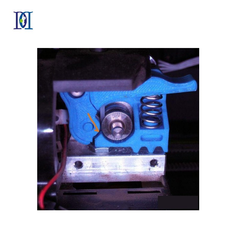 Adjusting 3D printer